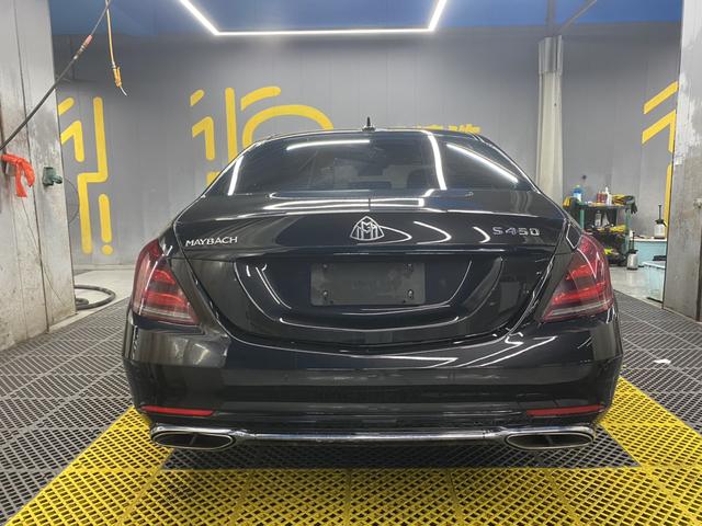 Mercedes-Benz S-Класс 2020 1