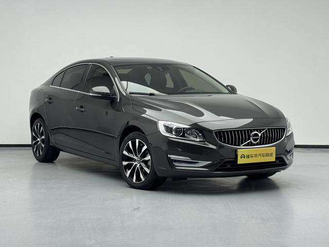 Volvo S60 2019 1