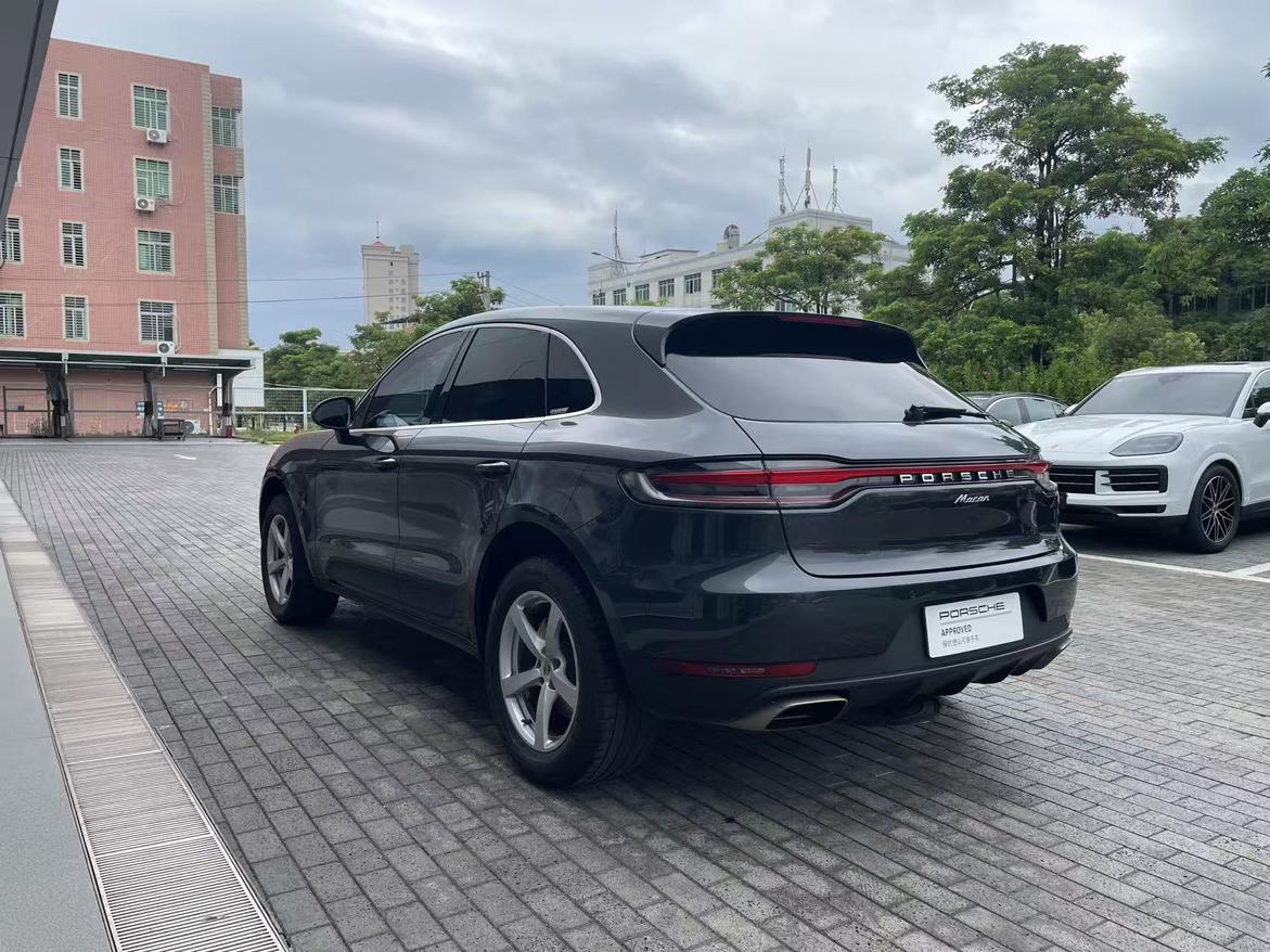 Porsche Macan 2021 1