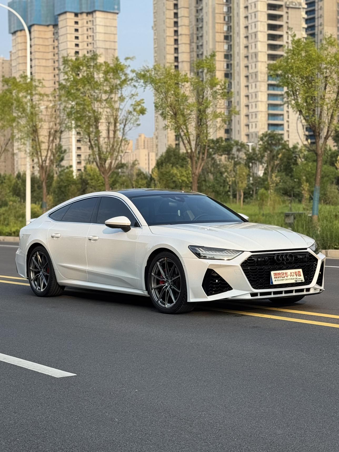 Audi A7 2022 1