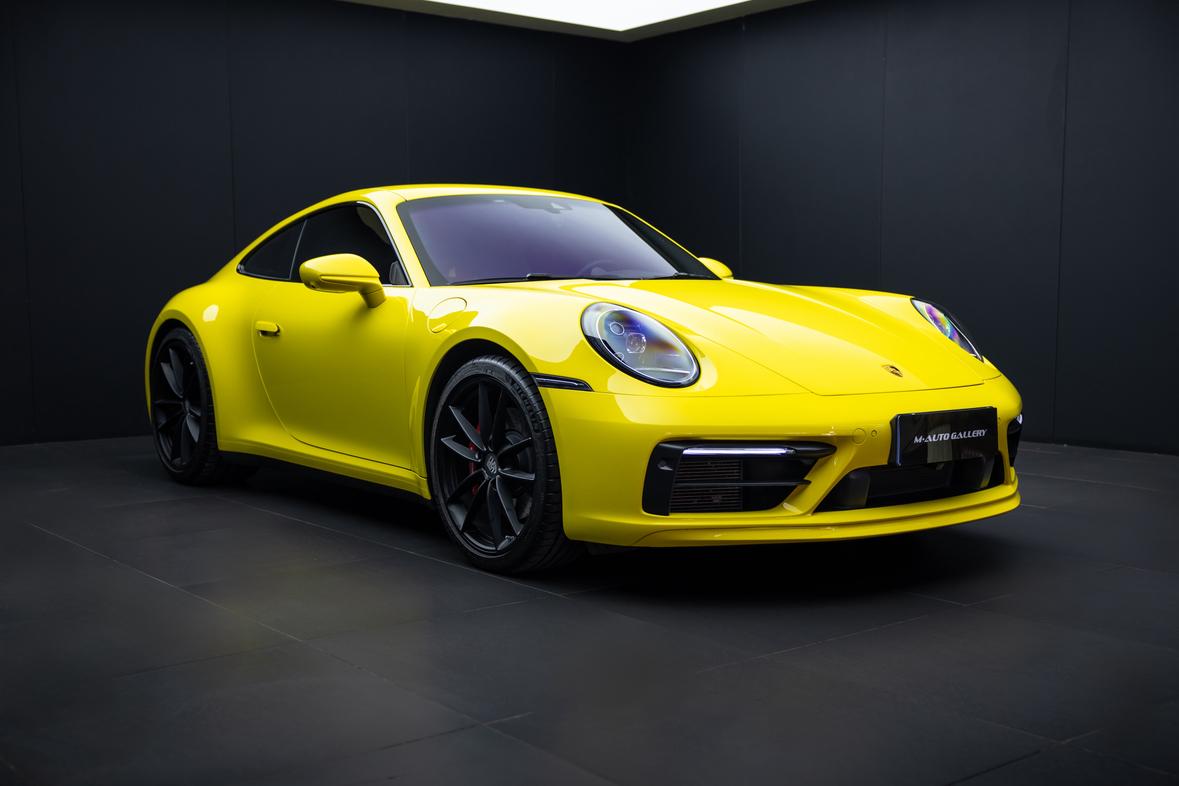 Porsche 911 2023 1