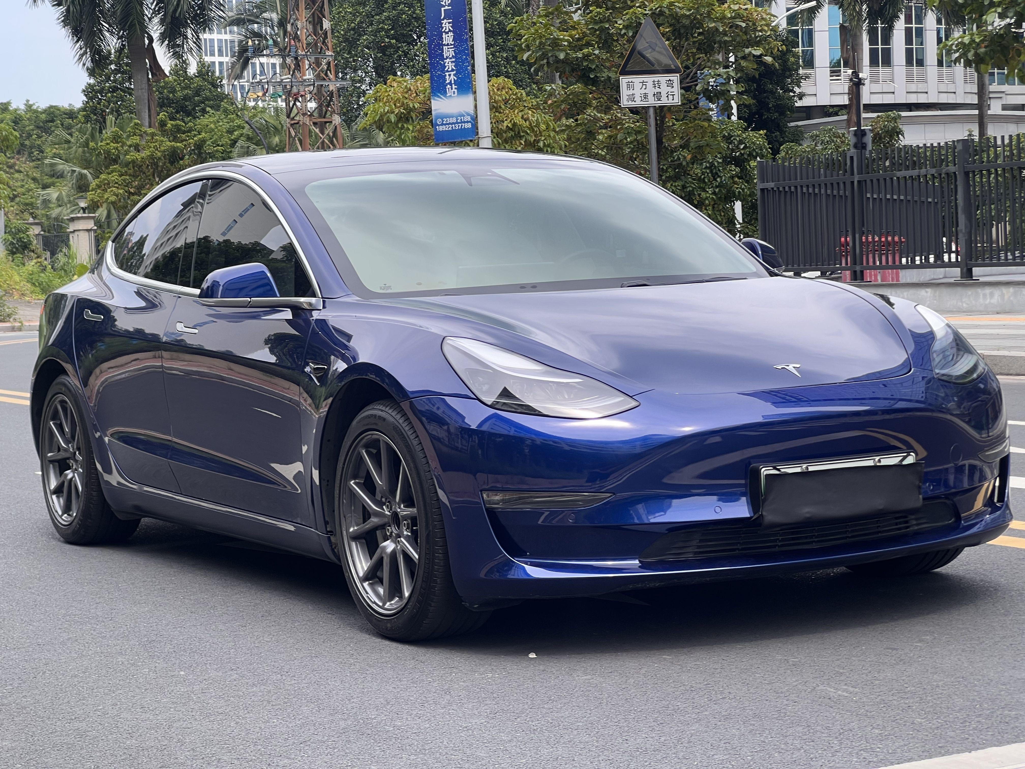 Tesla Model 3 2020 1