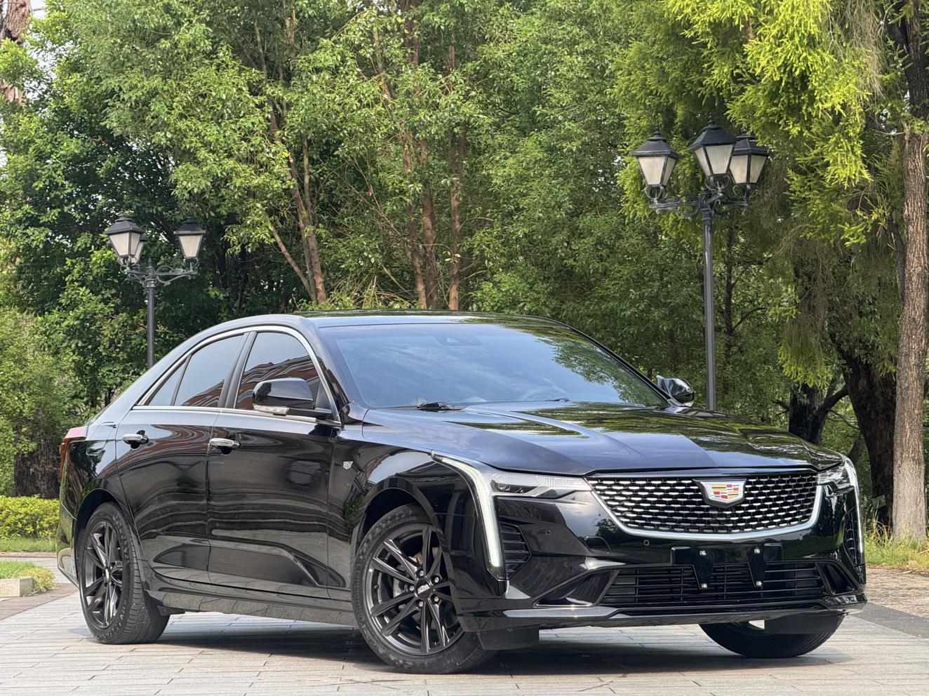 Cadillac CT4 2023 1