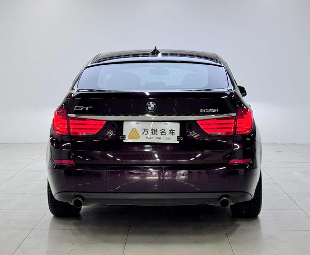 BMW 5 серии 2011 1