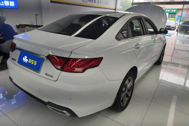 Geely Emgrand GL 2018 1