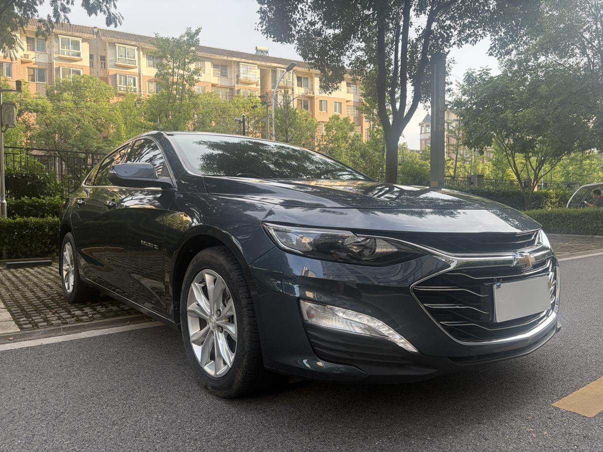 Chevrolet Malibu 2022 1