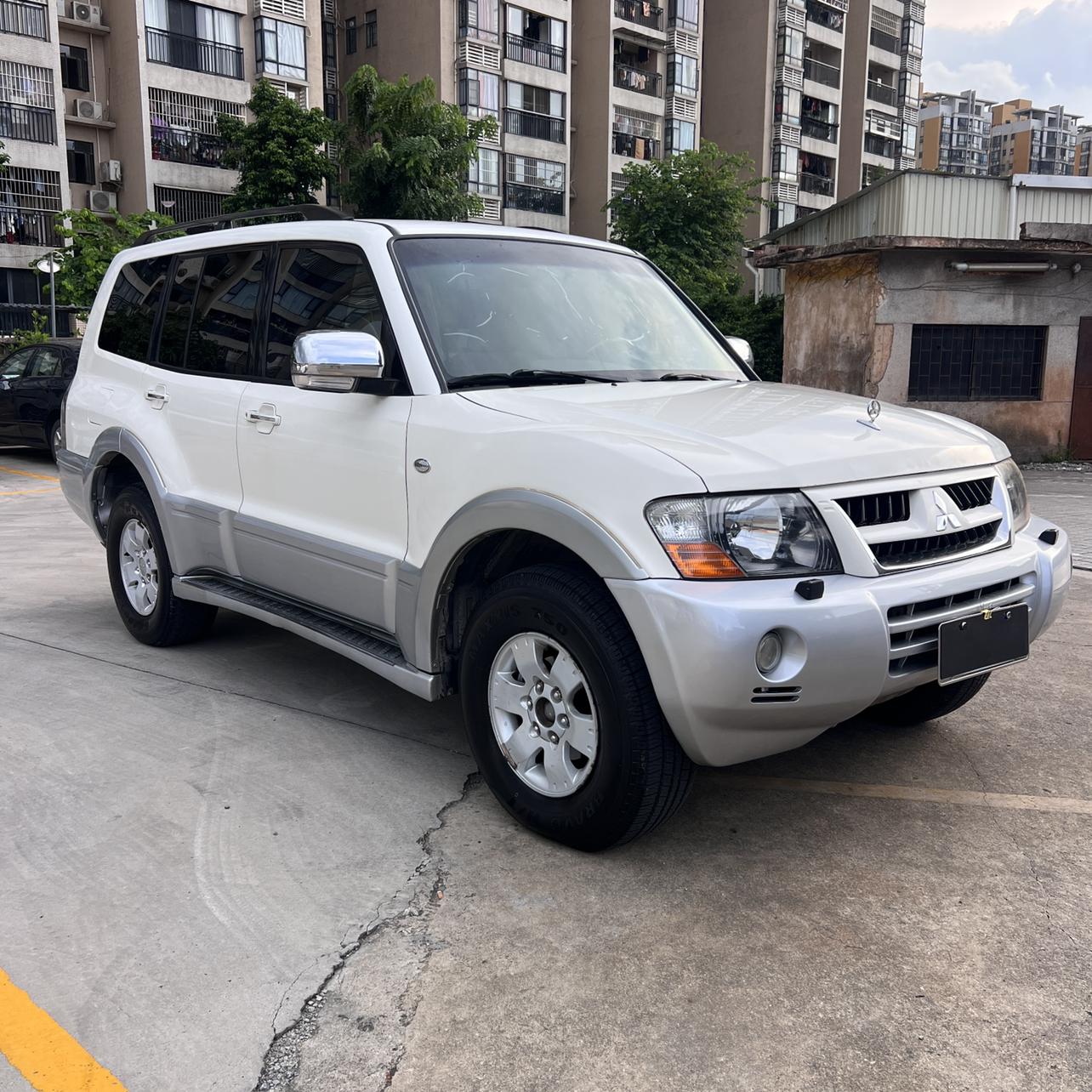 Mitsubishi Pa Jie Luo 2011 1