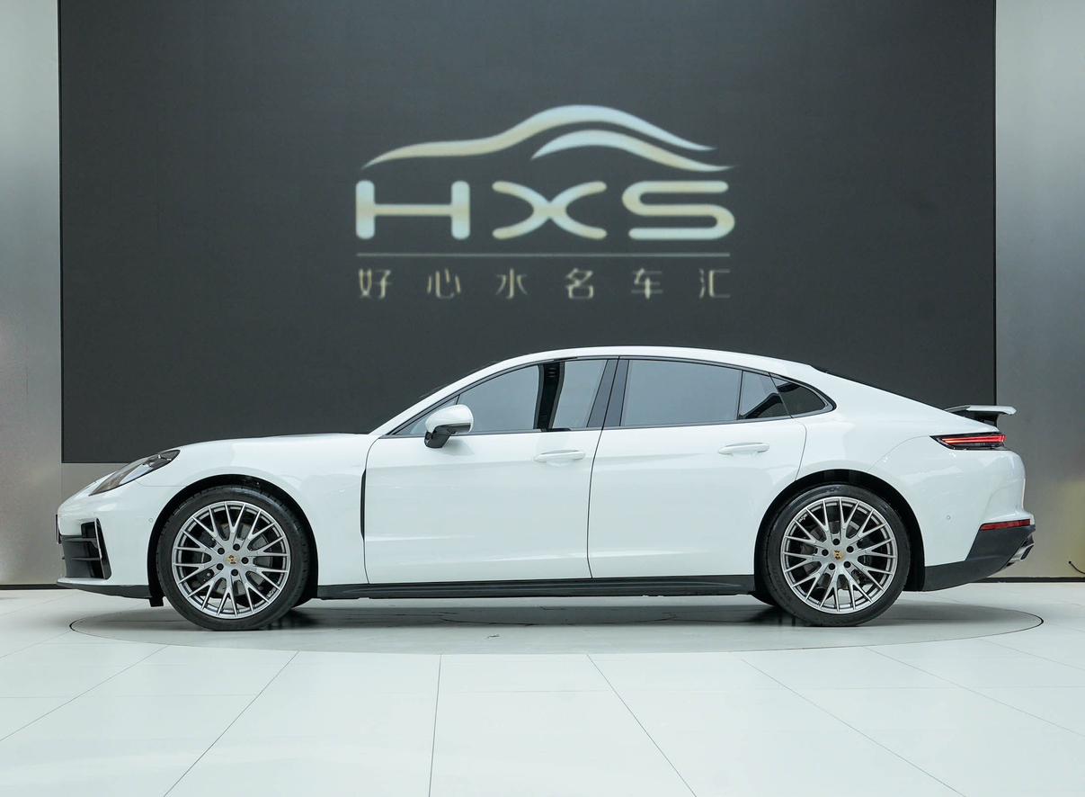 Porsche Panamera 2024 1