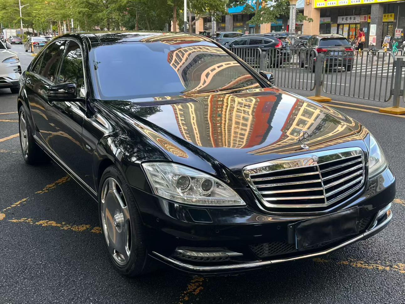 Mercedes-Benz S-Класс 2010 1