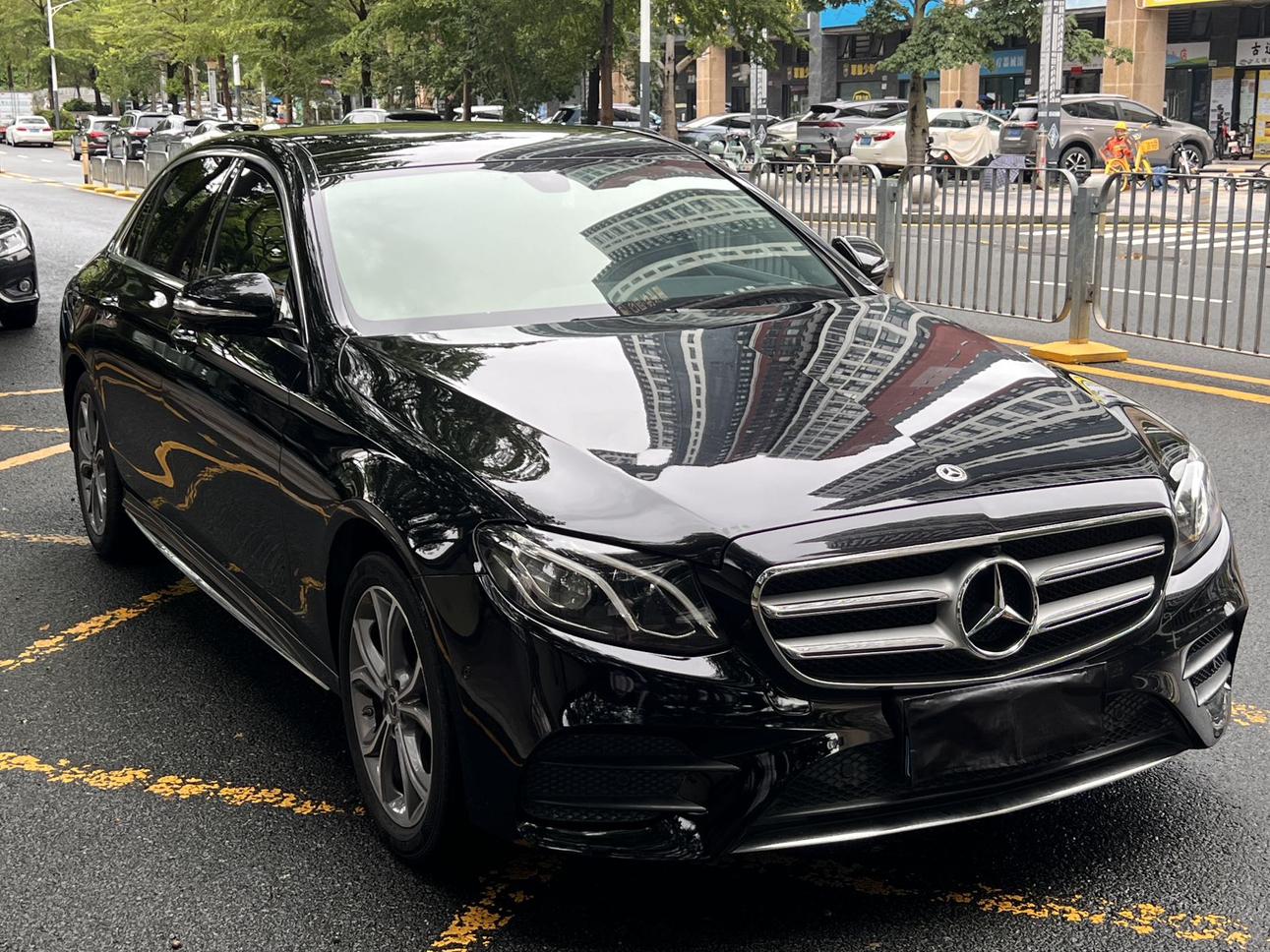 Mercedes-Benz E-Класс 2020 1
