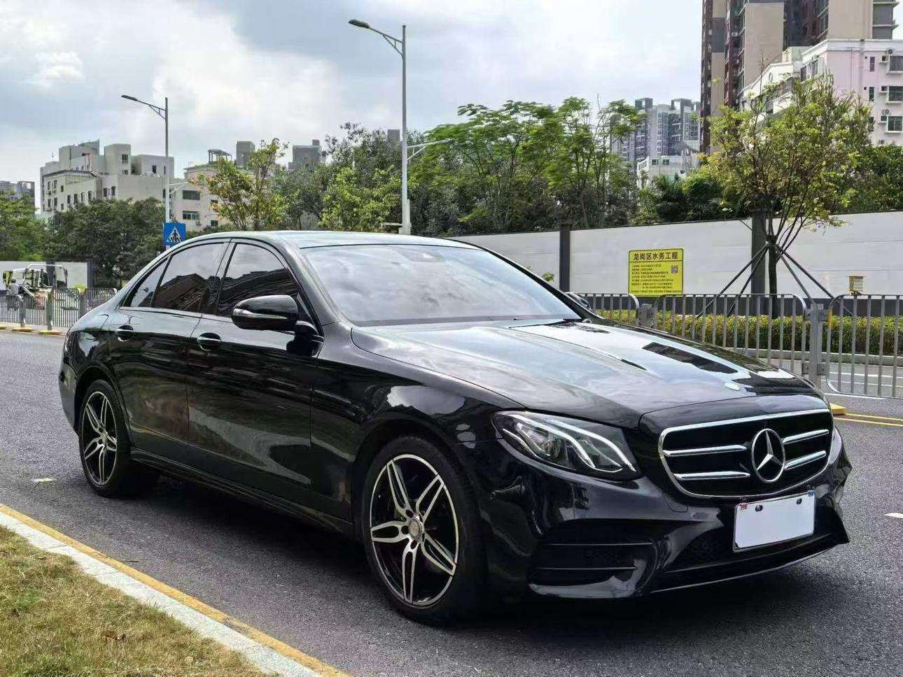 Mercedes-Benz E-Класс 2017 1