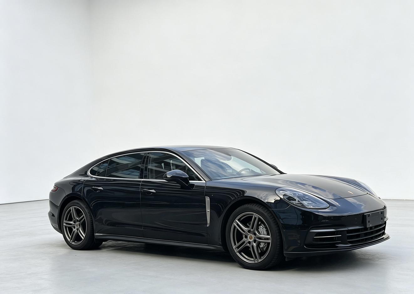 Porsche Panamera 2019 1