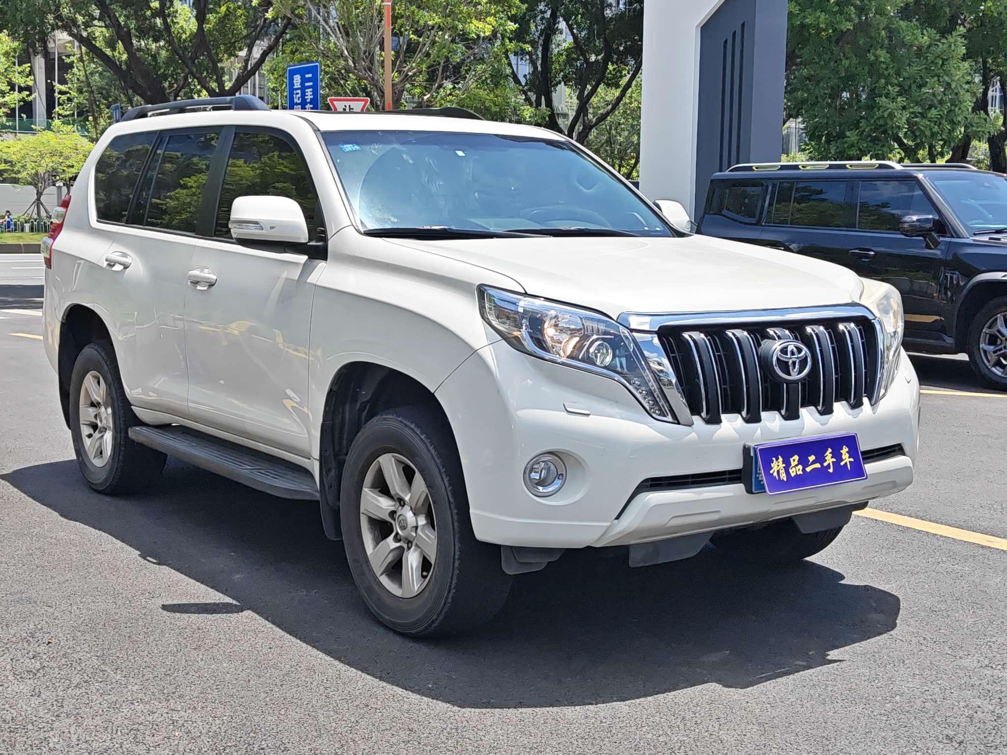 Toyota Land Cruiser Prado 2016 1