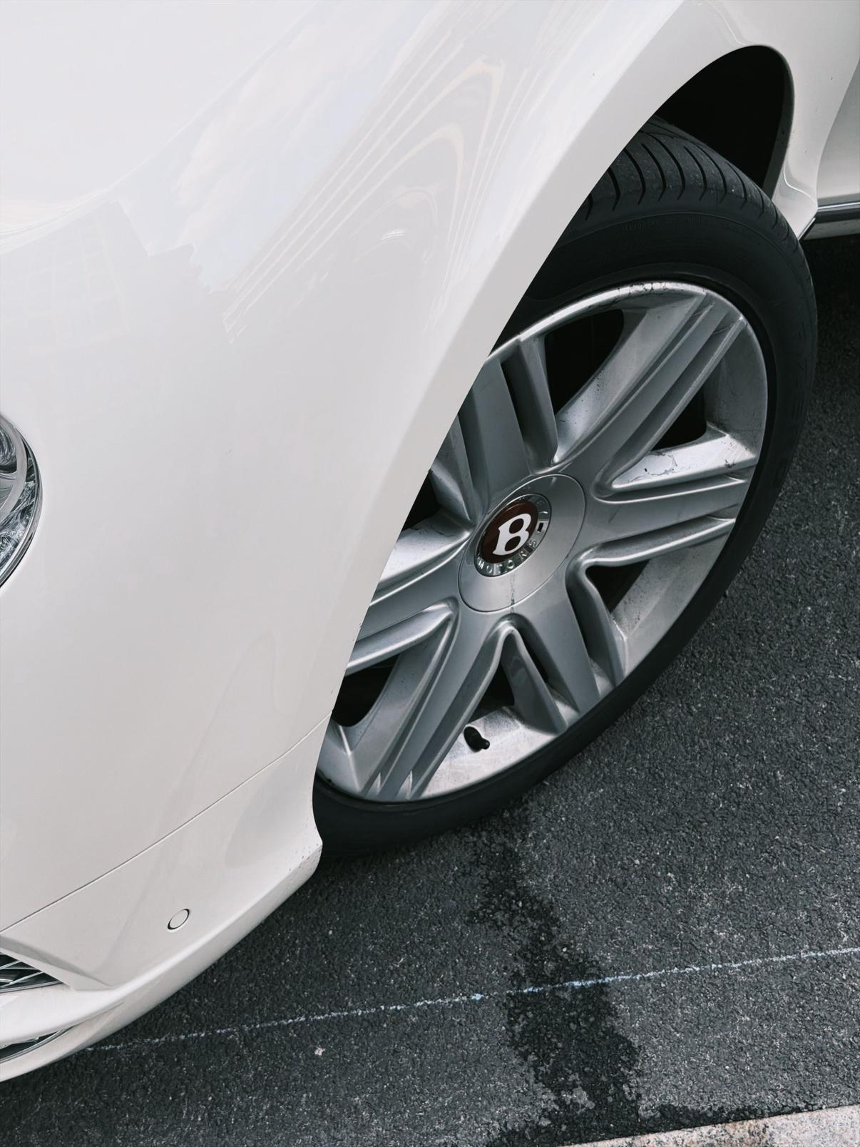 Bentley Ou Lu 2017 1