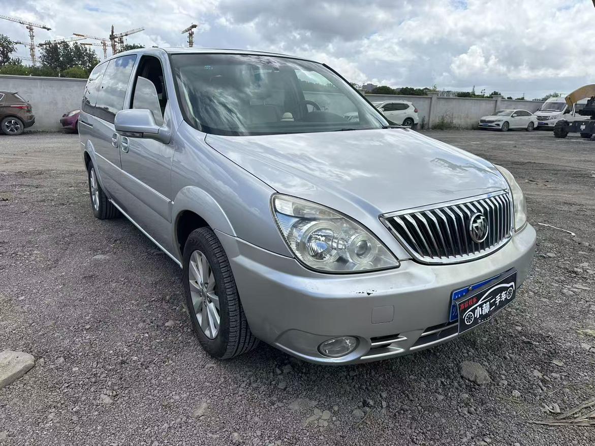 Buick GL8 2014 1