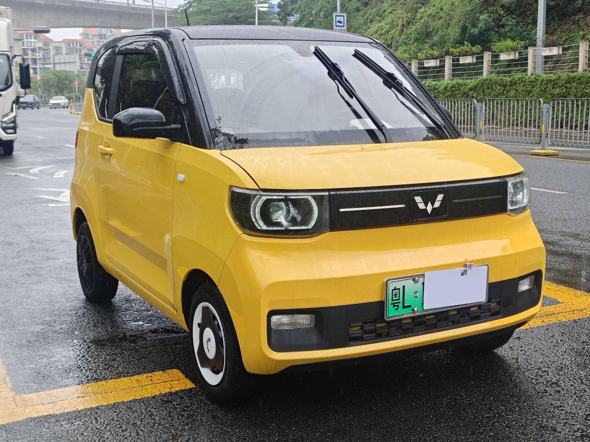 Wuling Mini EV 2022 1