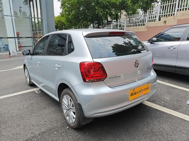 Volkswagen Polo 2013 1