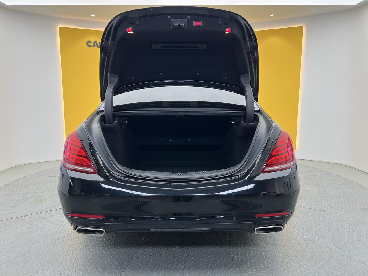 Mercedes-Benz S-Класс 2017 1
