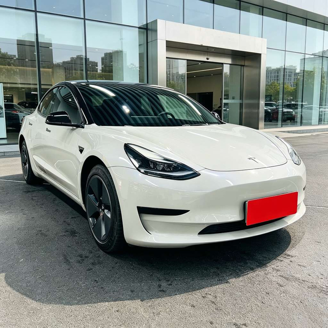 Tesla Model 3 2022 1