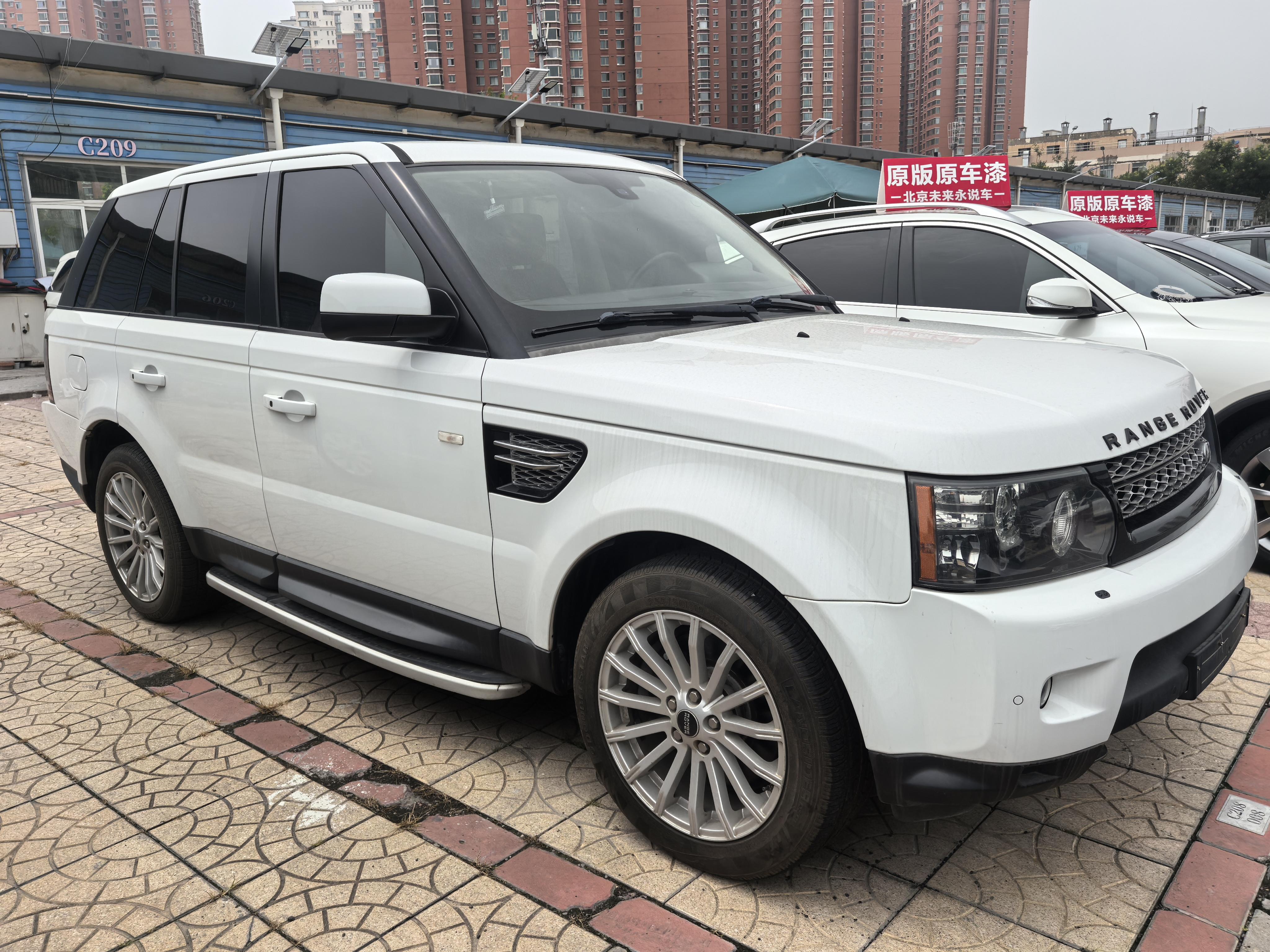 Land Rover Range Rover Sport 2012 1