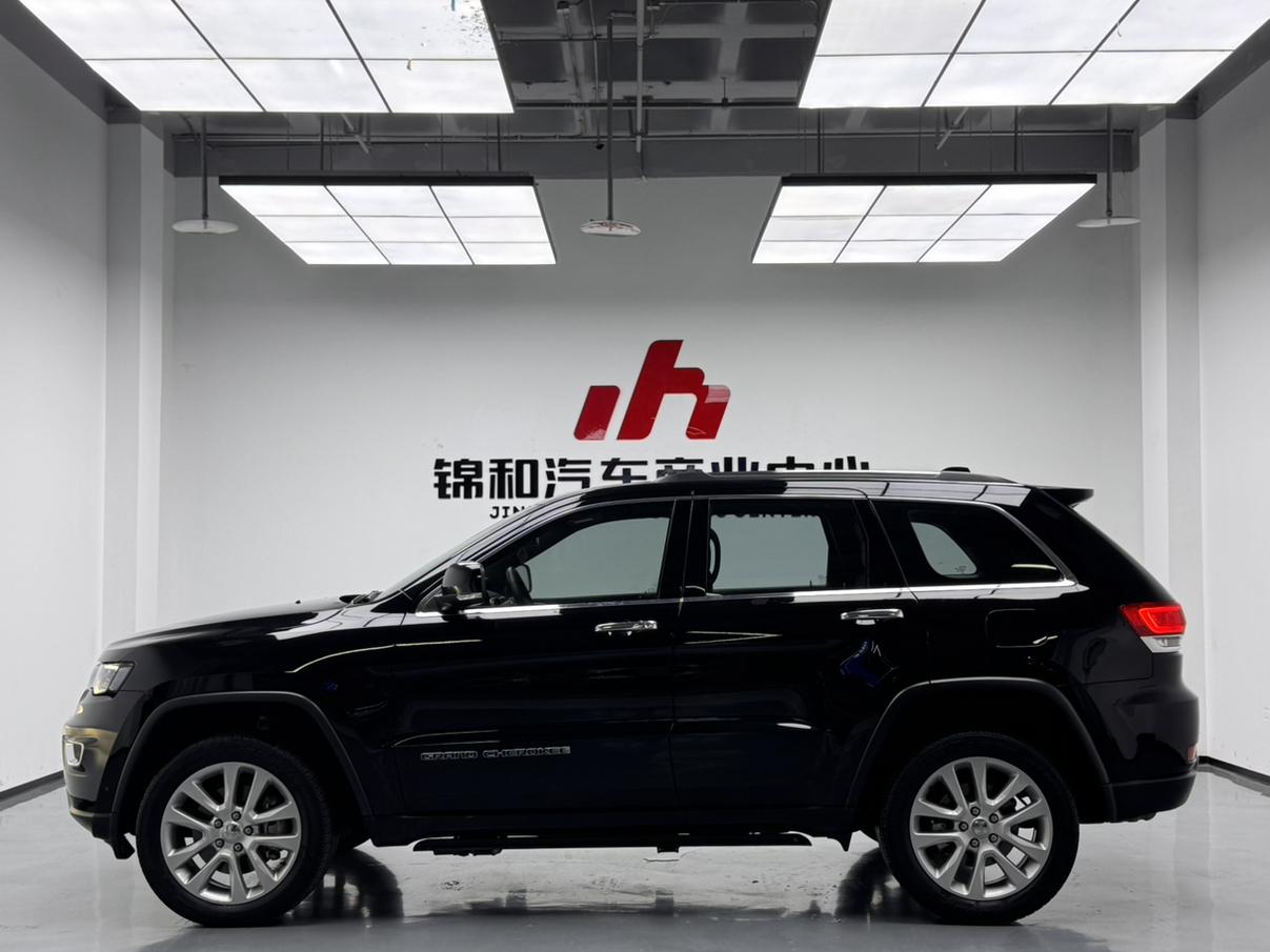 Jeep Da Qie Nuo Ji 2017 1