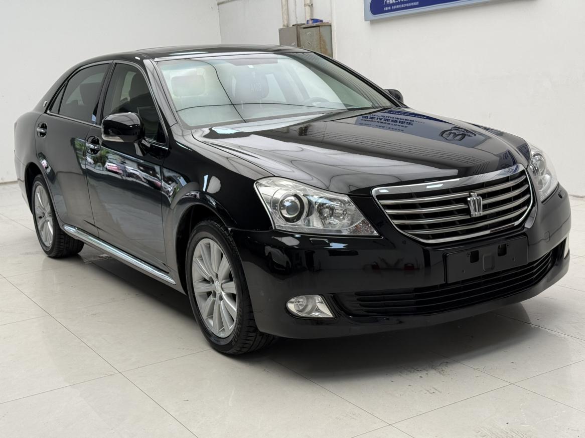 Toyota Crown 2010 1
