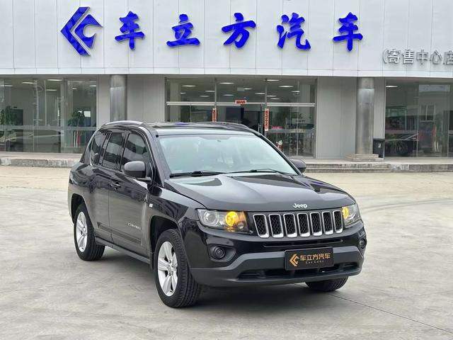 Jeep Zhi Nan Zhe 2015 1