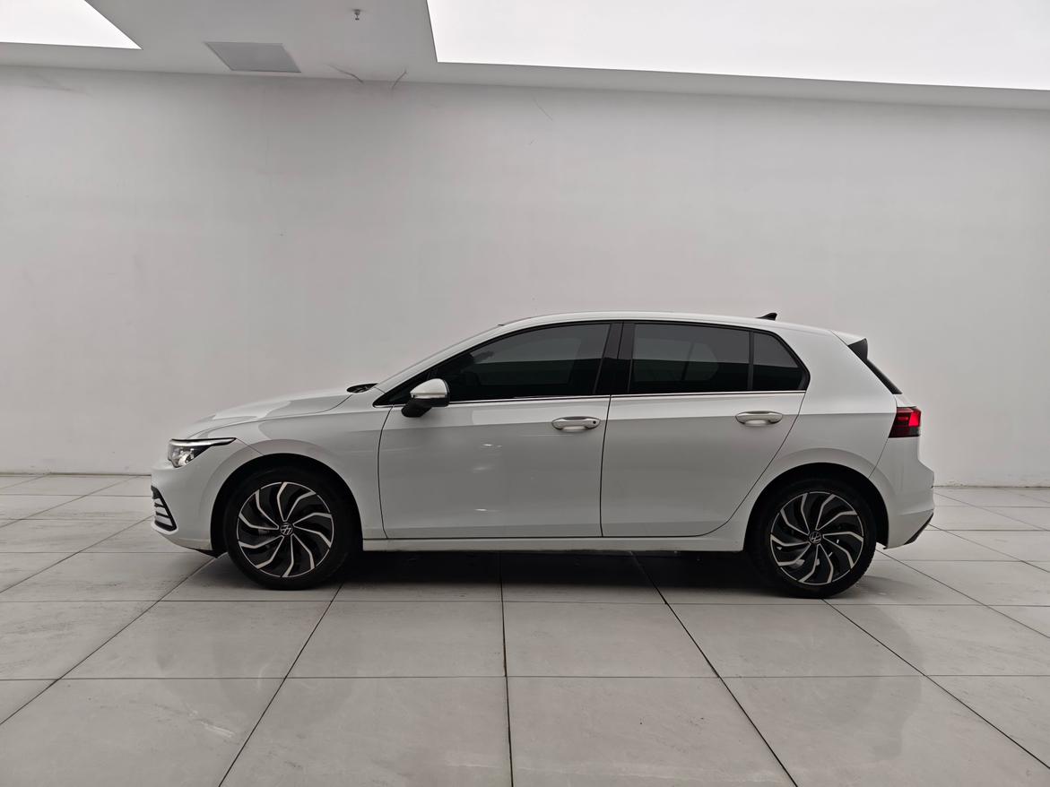 Volkswagen Golf Sportsvan 2023 1