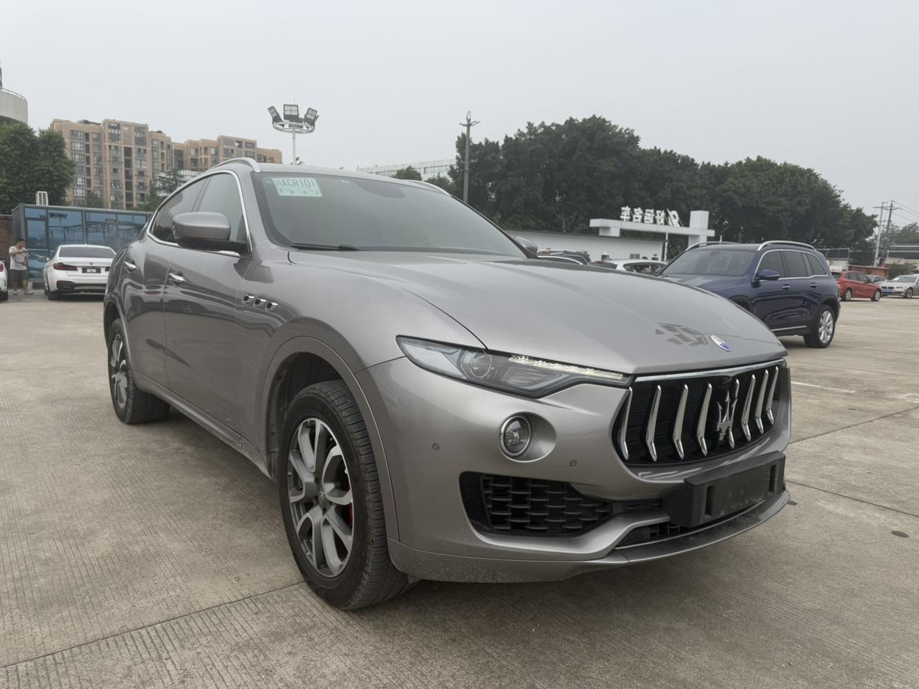 Maserati Levante 2016 1
