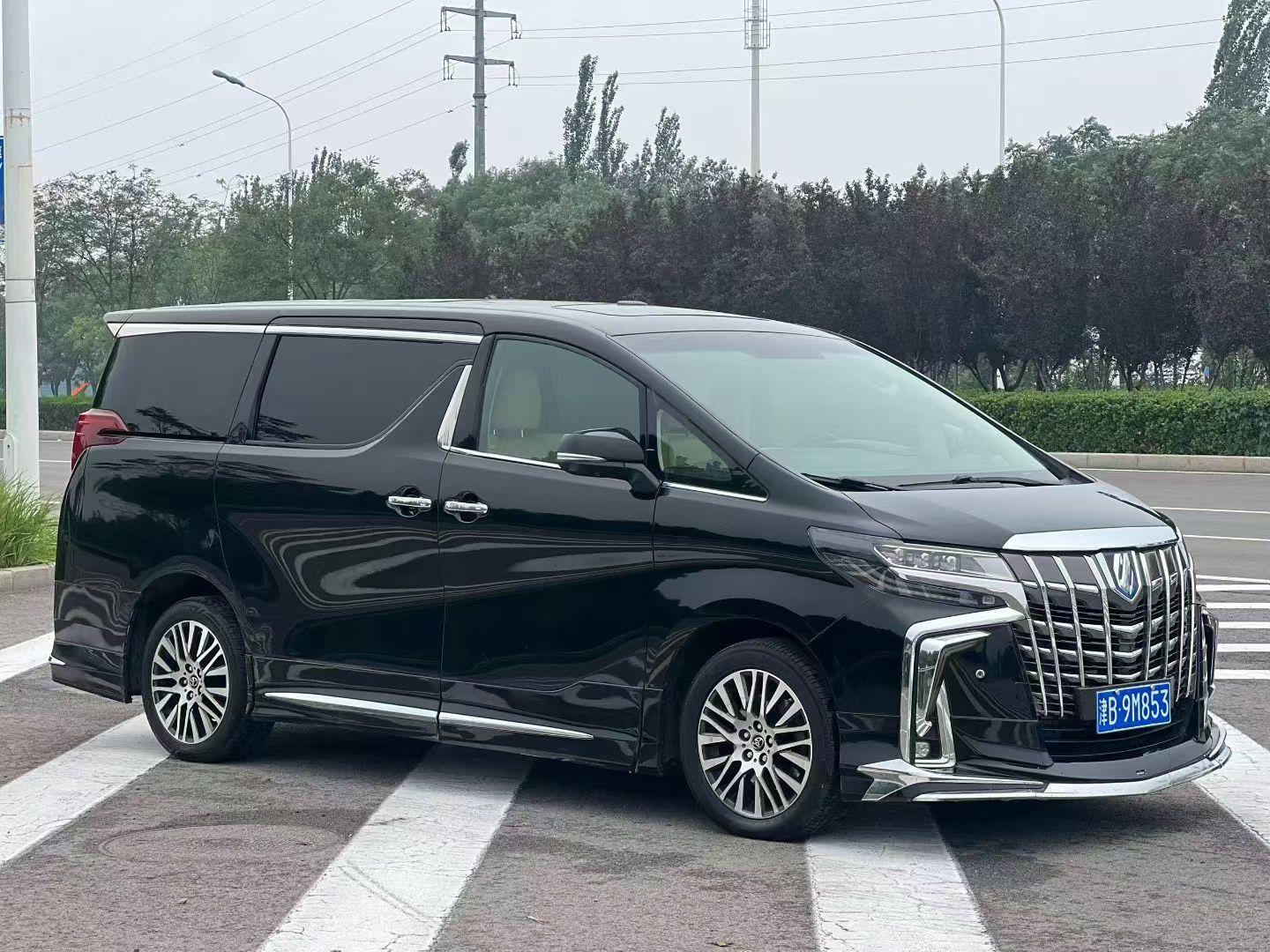 Toyota Alphard 2015 1