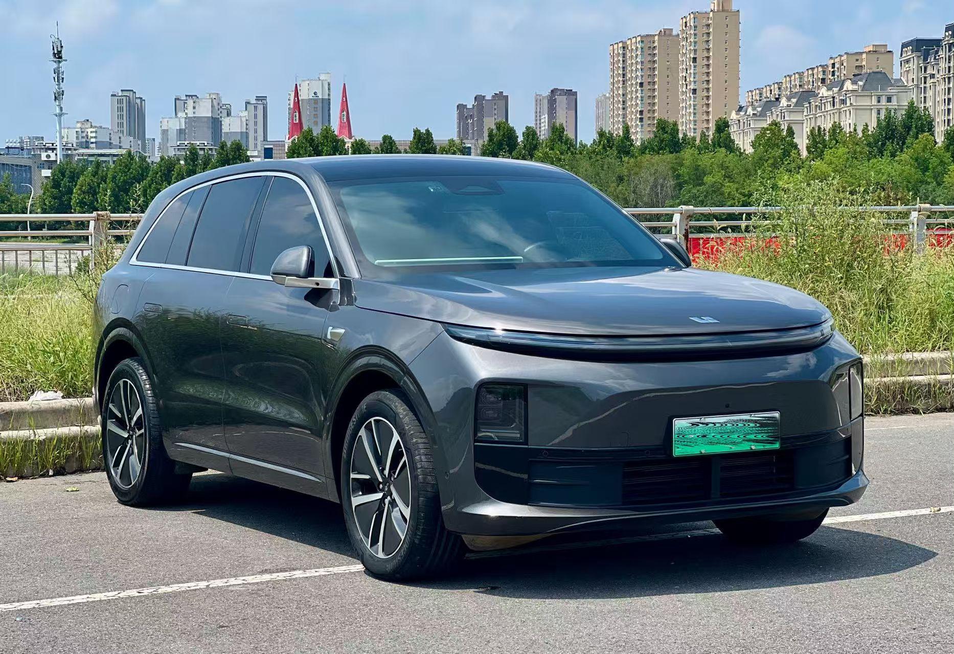 Li Auto (Lixiang) L6 2024 1