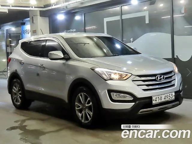 Hyundai Santa Fe 2012 1