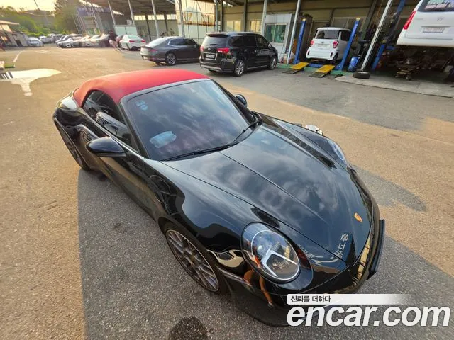 Porsche 911 2023 1
