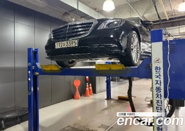 Mercedes-Benz S-Класс 2019 1