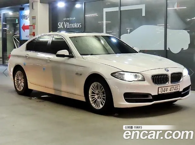BMW 5-Series 2015 1