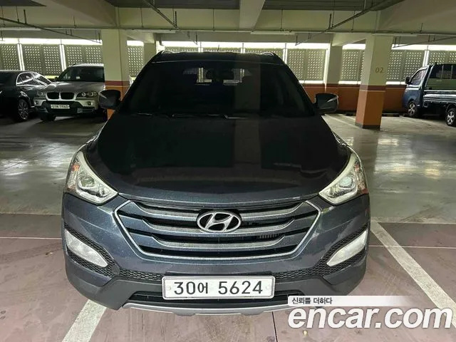 Hyundai Santa Fe 2013 1