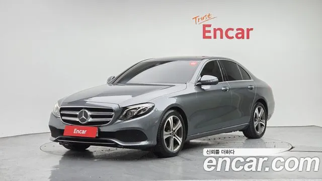 Mercedes-Benz E-Класс 2020 1
