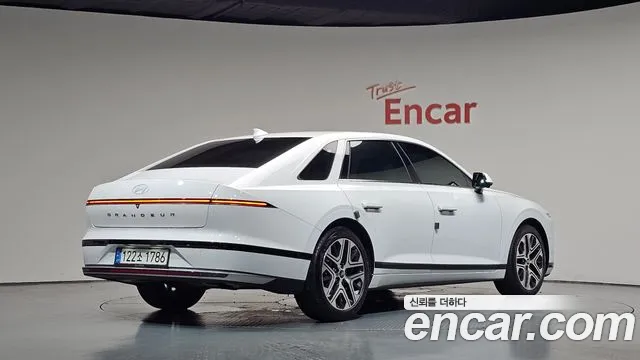 Hyundai Grandeur 2024 1