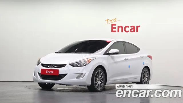 Hyundai Avante 2012 1