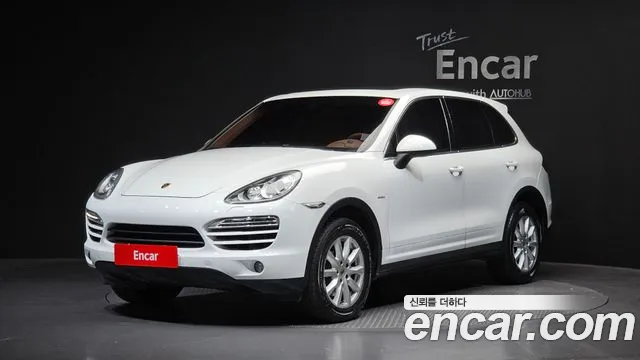 Porsche Cayenne 2013 1