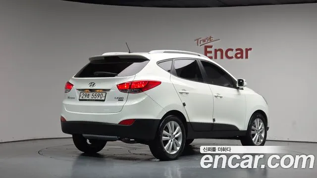 Hyundai Tucson 2011 1