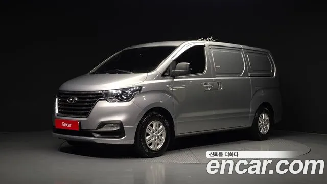 Hyundai Starex 2019 1