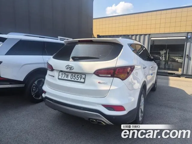 Hyundai Santa Fe 2016 1