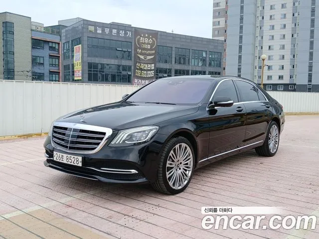 Mercedes-Benz S-Класс 2019 1