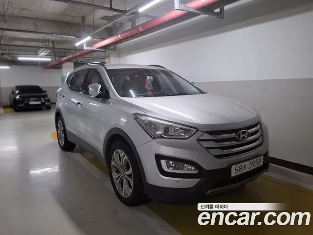 Hyundai Santa Fe 2012 1