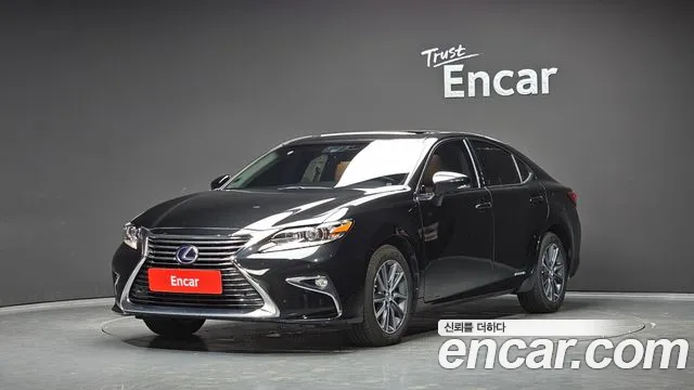 Lexus ES 2017 1