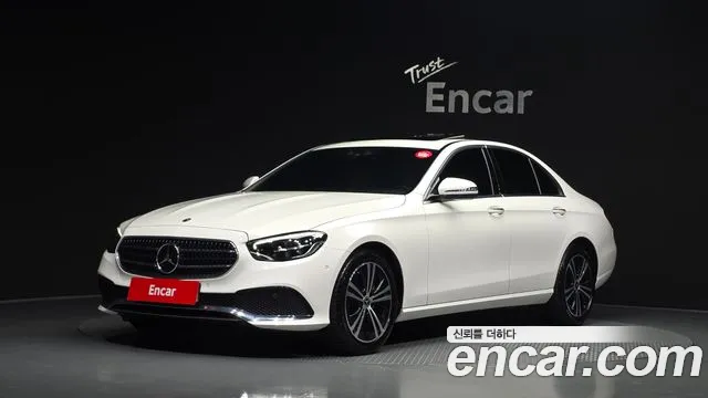 Mercedes-Benz E-Класс 2021 1