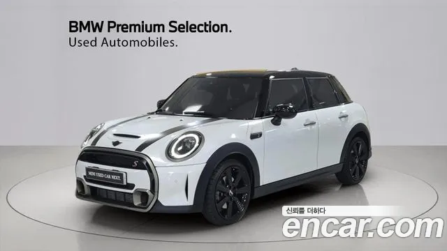 Mini Hatch 2023 1