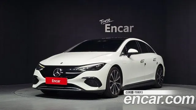 Mercedes-Benz EQE 2023 1