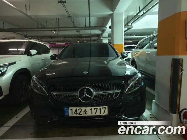Mercedes-Benz C-Класс 2017 1